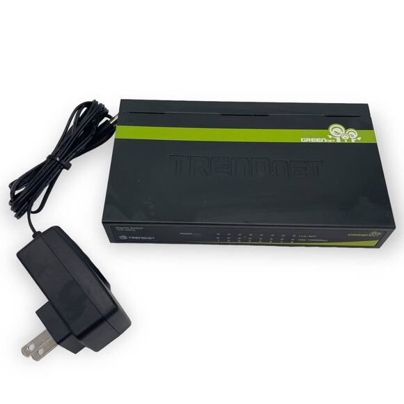 TRENDnet 8-Port Unmanaged Gigabit Desktop Metal Switch, Ethernet Splitter - Picture 1 of 5